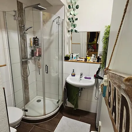 Günstige Wochenunterkunft Für Schüler, Studenten Und Berufstätige * Chemnitz