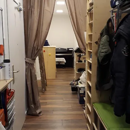 Privatunterkunft Günstige Wochenunterkunft Für Schüler, Studenten Und Berufstätige *