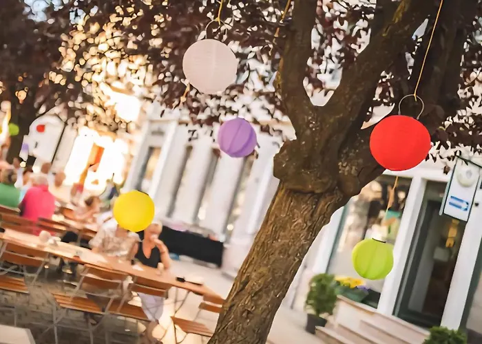 Guenstige Wochenunterkunft Fuer Schueler, Studenten Und Berufstaetige ホームステイ ケムニッツ