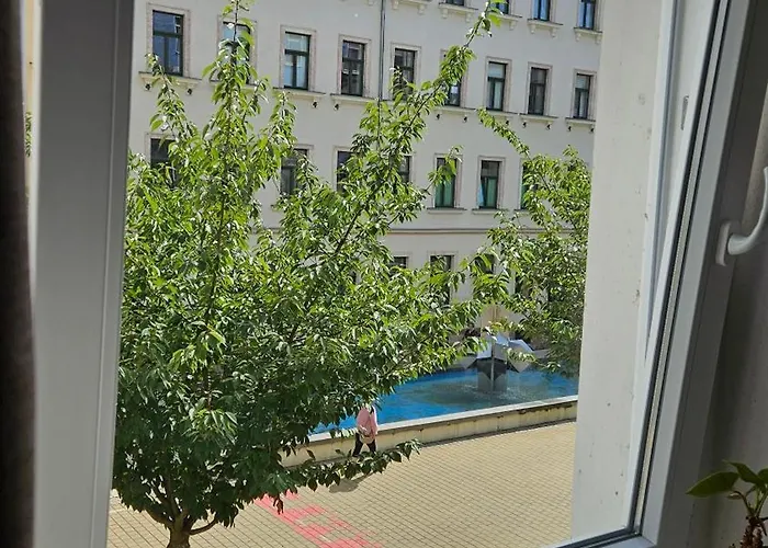 ホームステイ Guenstige Wochenunterkunft Fuer Schueler, Studenten Und Berufstaetige *